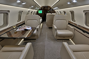 Bombardier Challenger 605 Interior Cabin