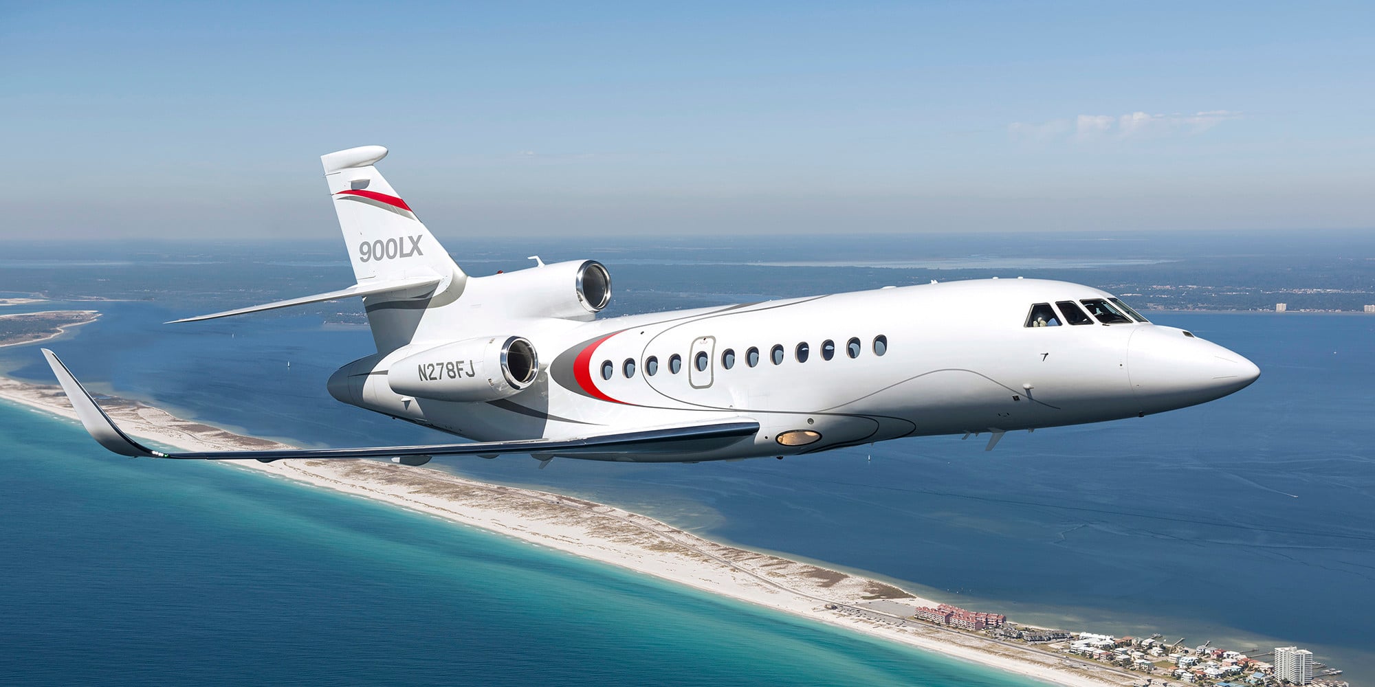 Dassault Falcon 900LX Exterior